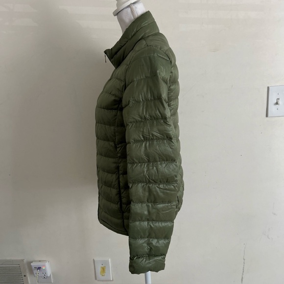 UNIQLO Ultra Light Down Jacket Puffer Green  Olive Green Womens Small - Picture 5 of 7